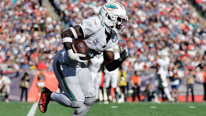 Miami Dolphins v New England Patriots