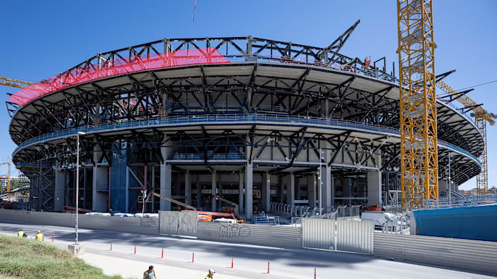 巴塞罗那在与巴黎圣日耳曼欧冠关键对决前做出诺坎普重大决定