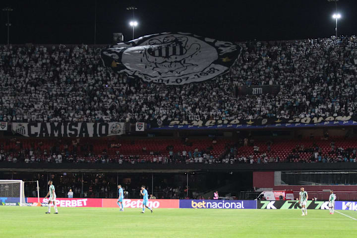 Torcida do Santos no Morumbis