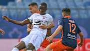 Montpellier et Rennes s'affrontent pour croire aux places européennes.