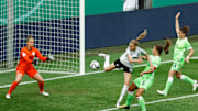 Frankfurts Laura Freigang trifft im Topspiel des 18. Spieltags auf Tabellenführer Wolfsburg