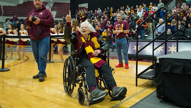 Loyola Ramblers team chaplain Sister Jean Dolores-Schmidt.