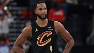 Cleveland Cavaliers v Los Angeles Clippers