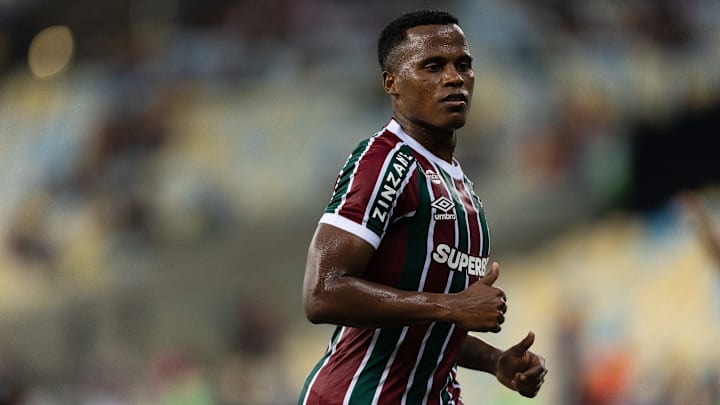 Jhon Arias é considerado titular absoluto no Tricolor das Laranjeiras Jhon Arias é considerado titular absoluto no Tricolor das Laranjeiras