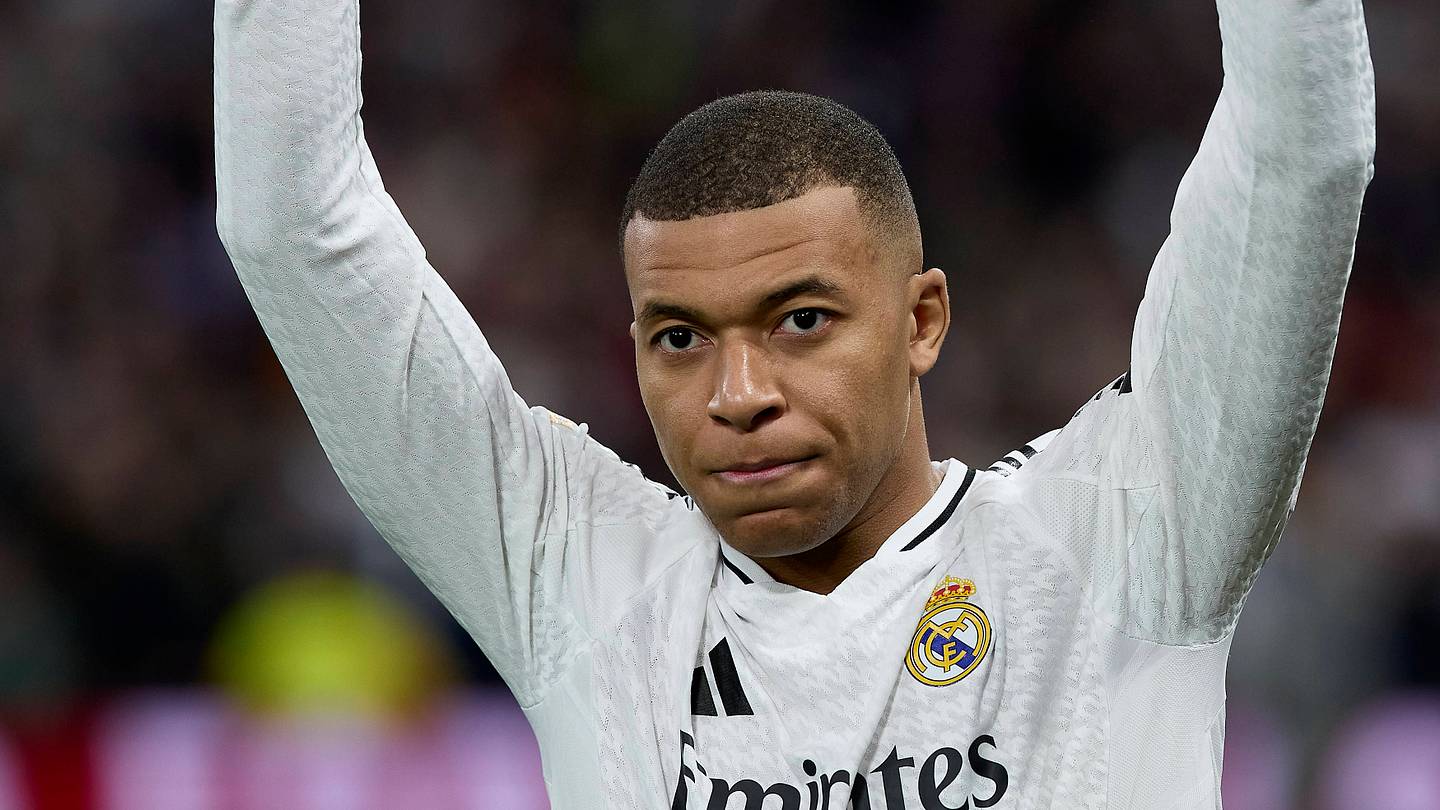 Démarrage combiné de Xi avant le match de la Ligue des champions