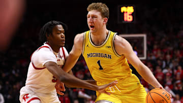 Michigan v Rutgers