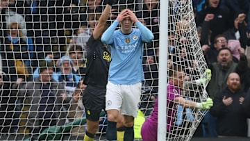 TOPSHOT-FBL-ENG-PR-MAN CITY-EVERTON