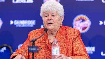 Indiana Fever, Lin Dunn