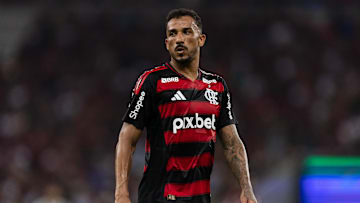 Lateral-direito de origem, Danilo tem atuado como zagueiro