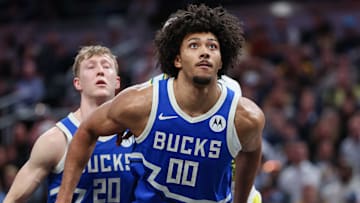 Milwaukee Bucks v Indiana Pacers