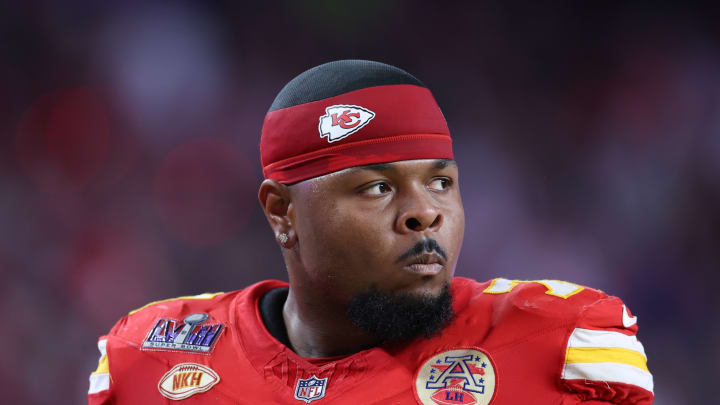 Jawaan Taylor injury creates scary scenario for Chiefs offensive line