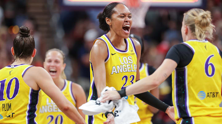 Los Angeles Sparks v Indiana Fever Los Angeles Sparks v Indiana Fever