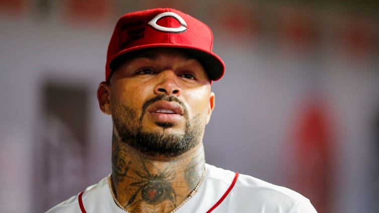 Cincinnati Reds starting pitcher Vladimir Gutierrez (53) walks on to the field.