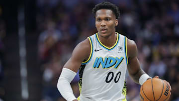 Los Angeles Lakers v Indiana Pacers