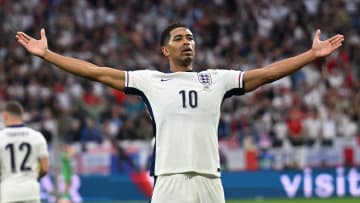 TOPSHOT-FBL-EURO-2024-MATCH05-SRB-ENG