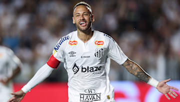 Neymar está melhorando aspecto físico nos jogos recentes do Santos