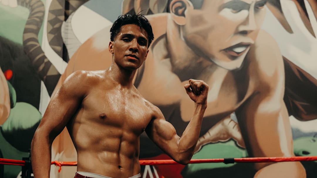 Emiliano Vargas tiene herencia del boxeo mexicano, pero también de su padre, Fernando Vargas, un mexicoamericano que fue Campeón Mundial.