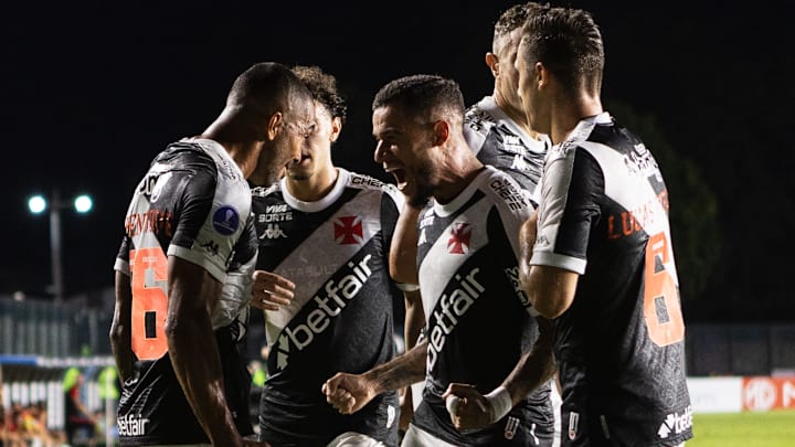 Vasco da Gama tem São Januário a seu favor para o duelo contra o Grêmio Vasco da Gama tem São Januário a seu favor para o duelo contra o Grêmio
