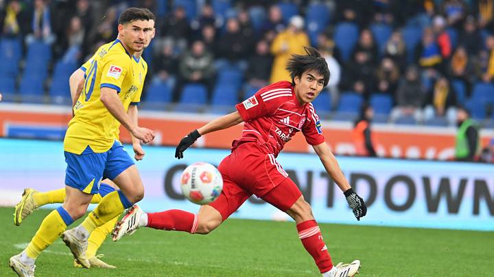 Satoshi Tanaka (re.) im Einsatz für Fortuna Düsseldorf