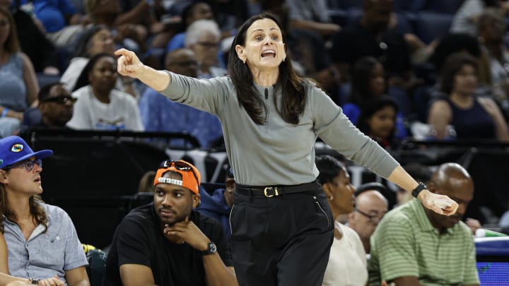 Jul 13, 2024; Chicago, Illinois, USA; New York Liberty head coach Sandy Brondello directs her team against the Chicago Sky during the first half of a WNBA game at Wintrust Arena. Mandatory Credit: Kamil Krzaczynski-USA TODAY Sports