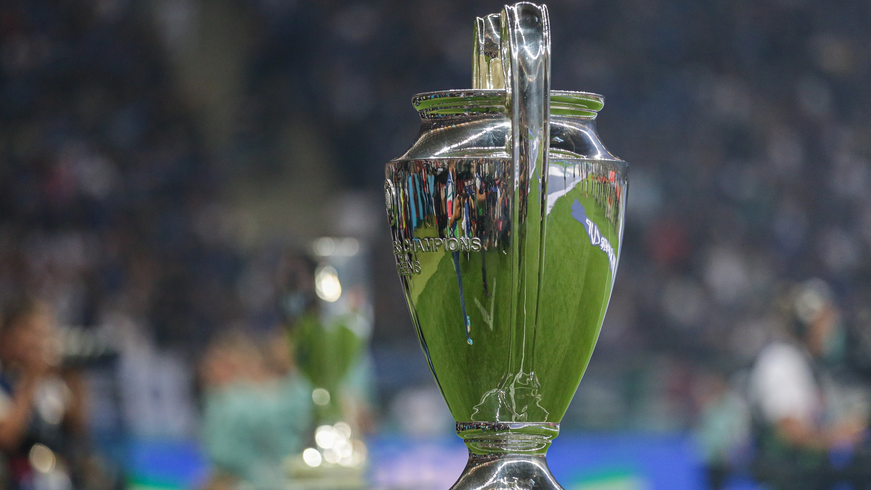PHOTOS : Le ballon de la Ligue des Champions 2025/26 a fuité et il est très surprenant