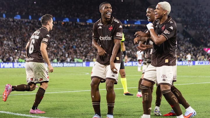 Rayan participou dos dois gols do jogo Rayan participou dos dois gols do jogo
