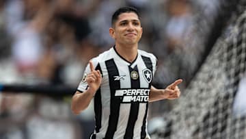 Savarino deu assistência para o gol contra o Nova Iguaçu