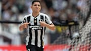 Savarino está confirmado no XI inicial do Botafogo