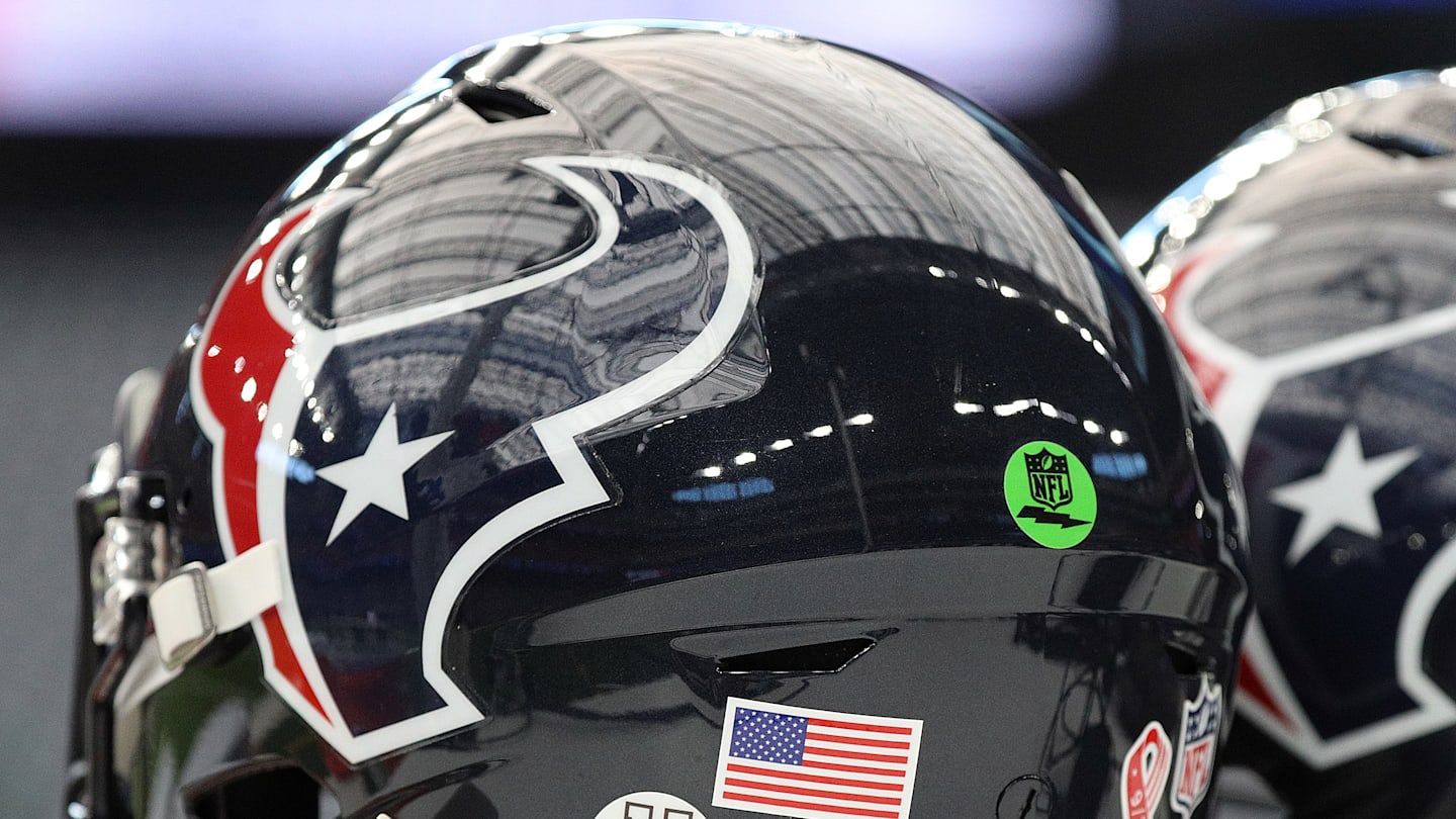 Houston Texans Three wide receivers on the roster bubble entering