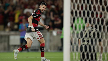 Jorginho pode voltar ao time do Flamengo diante do Vitória 