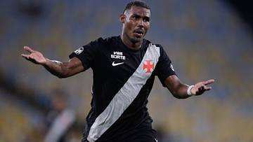 Com desconforto muscular, Cuiabano pode desfalcar o Vasco contra o Coritiba Com desconforto muscular, Cuiabano pode desfalcar o Vasco contra o Coritiba