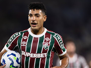 Lateral do Fluminense interessa ao Furacão