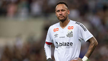 Neymar entrou no segundo tempo e mudou o confronto, mas não conseguiu levar o Santos às oitavas de final