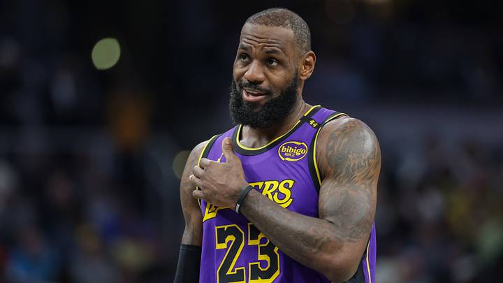 Los Angeles Lakers v Indiana Pacers