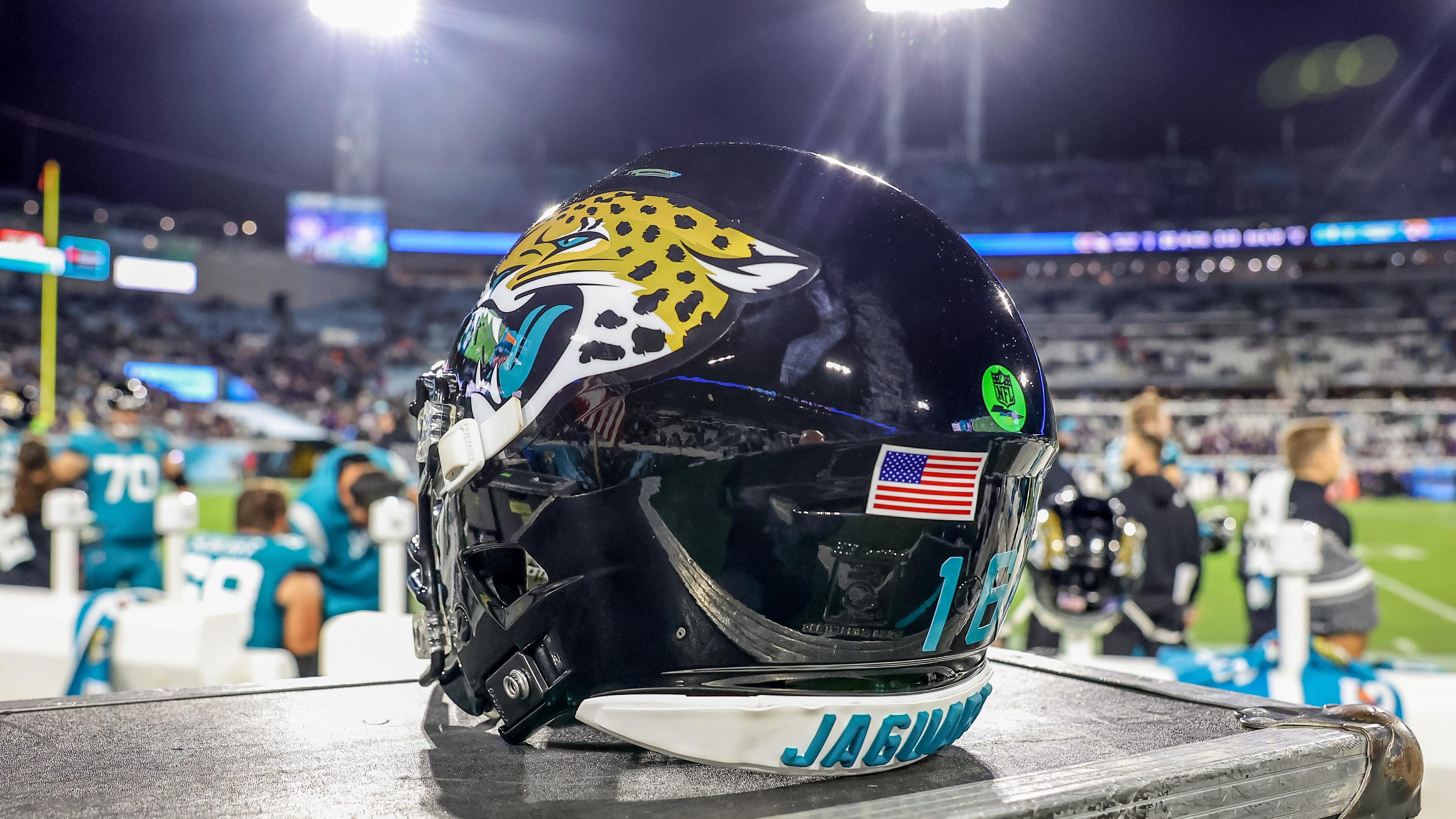 Ben Johnson Joins Bears, Rejects Jaguars' Offer