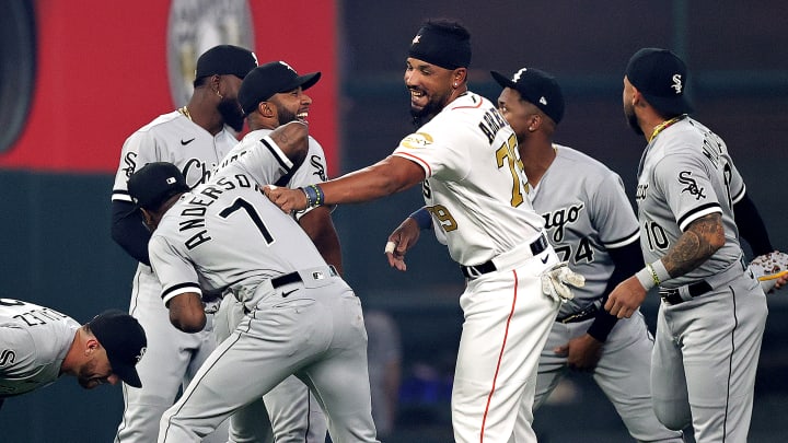 Ex-White Sox Jose Abreu Logs First Home Run With Astros – NBC Chicago