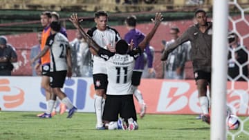 Vitinho marcou o gol de empate "no apagar das luzes" no Canindé Vitinho marcou o gol de empate "no apagar das luzes" no Canindé