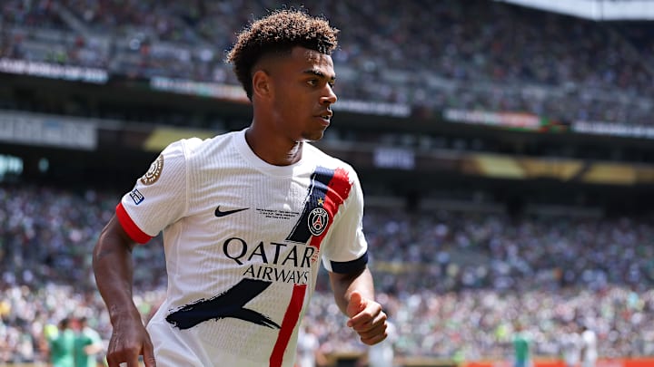 Désiré Doué sous les couleurs du PSG. Désiré Doué sous les couleurs du PSG.
