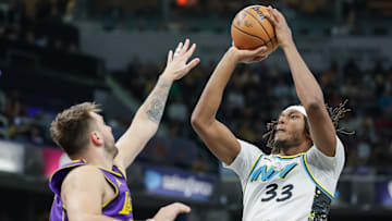 Los Angeles Lakers v Indiana Pacers