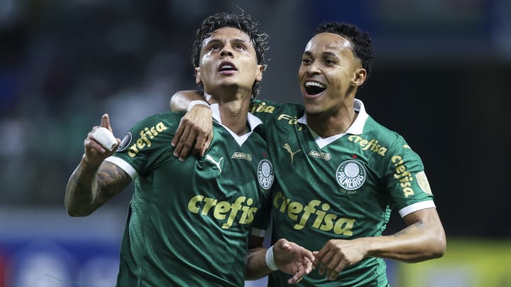 Richard Ríos vive momento de alta no Palmeiras.