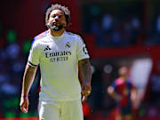 Marcelo, légende du Real a présenté le nouveau maillot extérieur des Merengue. 