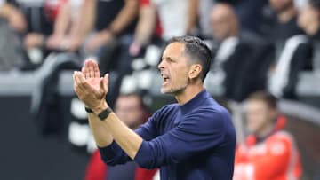 Dino Toppmöller schlägt Alarm 