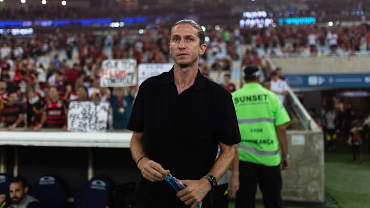 Flamengo de Filipe Luís ainda não sofreu nenhum gol Flamengo de Filipe Luís ainda não sofreu nenhum gol