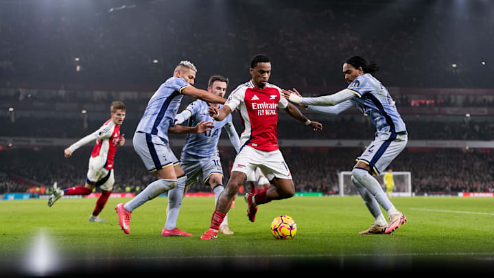 Arsenal have a strong record when they play Spurs at home.