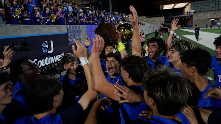 Americas celebrate winning its game against El Dorado for the Class 5A, Division 1 regional title at the Students Activities Complex 2 on March 31, 2025. Americas won 3-0. Americas celebrate winning its game against El Dorado for the Class 5A, Division 1 regional title at the Students Activities Complex 2 on March 31, 2025. Americas won 3-0.