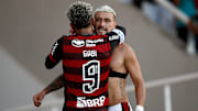 Um dos maiores artilheiros estrangeiros da história do Flamengo, Arrascaeta também é um dos principais garçons do Brasil desde 2015. Veja.