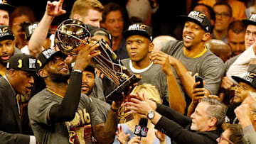 TOPSHOT-BKN-NBA-FINALS-CAVALIERS-WARRIORS-GAME 7