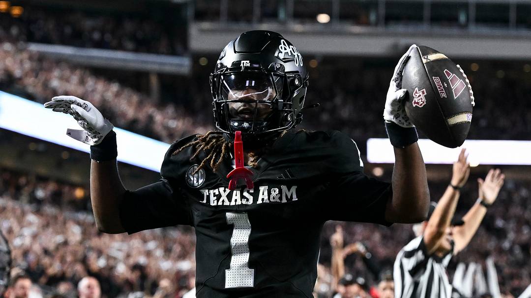 Oct 4, 2025; College Station, Texas, USA; Texas A&M Aggies wide receiver Mario Craver (1) celebrates after scoring a touchdown during the fourth quarter against the Mississippi State Bulldogs at Kyle Field. Mandatory Credit: Maria Lysaker-Imagn Images Oct 4, 2025; College Station, Texas, USA; Texas A&M Aggies wide receiver Mario Craver (1) celebrates after scoring a touchdown during the fourth quarter against the Mississippi State Bulldogs at Kyle Field. Mandatory Credit: Maria Lysaker-Imagn Images