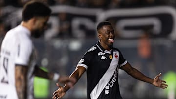 Com bom início pelo Vasco, Carlos Cuesta se torna desfalque por causa de edema