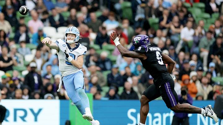 Aug 29, 2026; Dublin, Co. Dublin, IRL;  North Carolina Tar Heels quarterback Billy Edwards Jr. (9) throws the ball in the first half at Aviva Stadium.  Mandatory Credit: Laszlo Geczo-Imagn Images